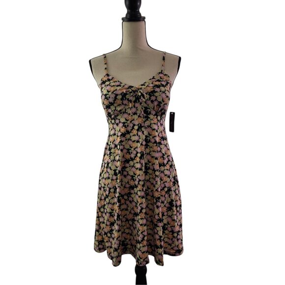 No Boundaries Adjustable Spaghetti Strap Floral Print Dress  - Size Medium NWT - Picture 15 of 15
